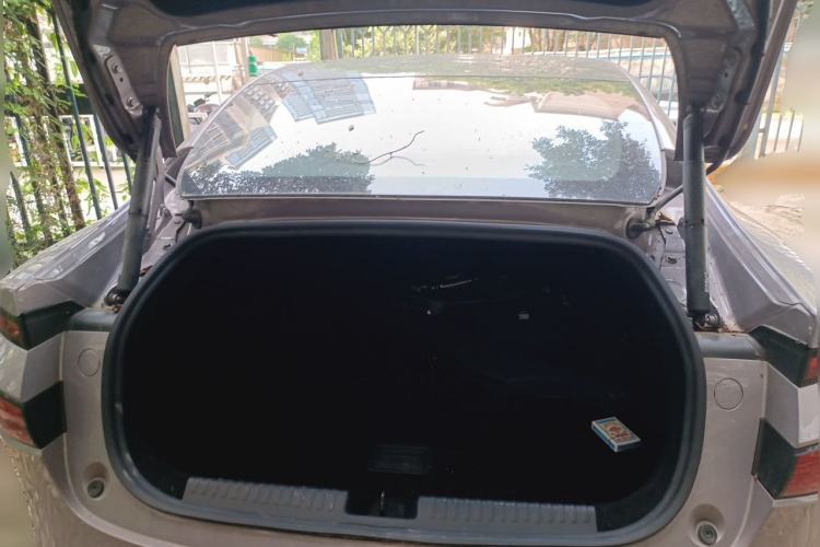 Used XPeng P7 2024 P7i 702 Max Pengyi Edition Trunk