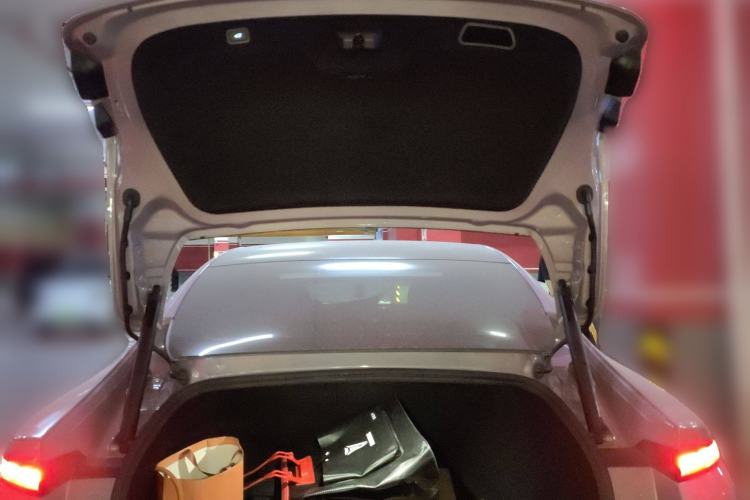 Used XPeng P7 2024 P7i 702 Max Pengyi Edition Trunk