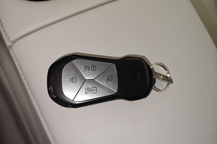 Used XPeng P7 2024 P7i 702 Max Pengyi Edition Vehicle Key