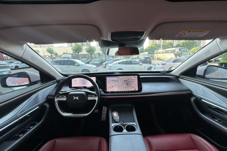 Used XPeng P7 2024 P7i 550 Pro Interior 1