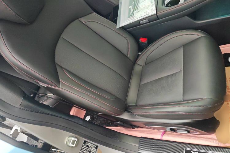 Used XPeng P7 2024 P7i 550 Pro Right Front Seat