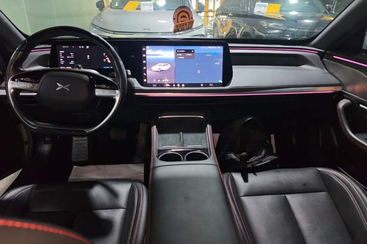 Used XPeng P7 2024 P7i 550 Pro Center Console