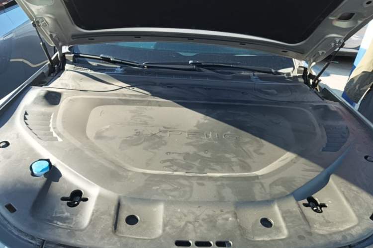 Used XPeng P7 2024 P7i 550 Max Engine Bay