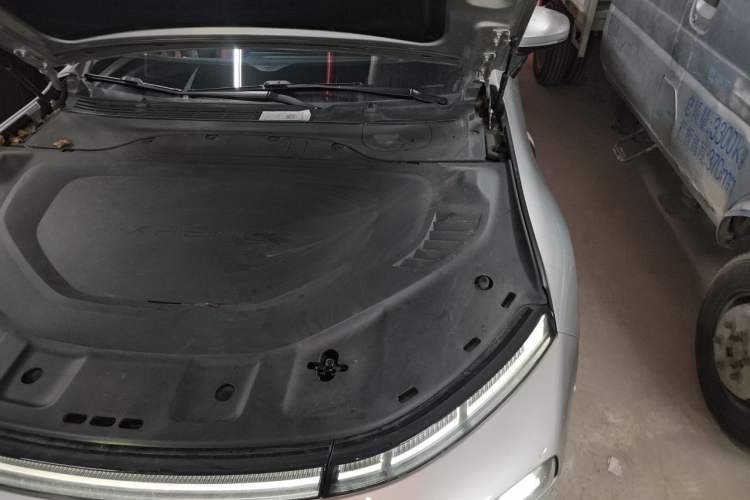 Used XPeng P7 2024 P7i 550 Max Engine Bay Left