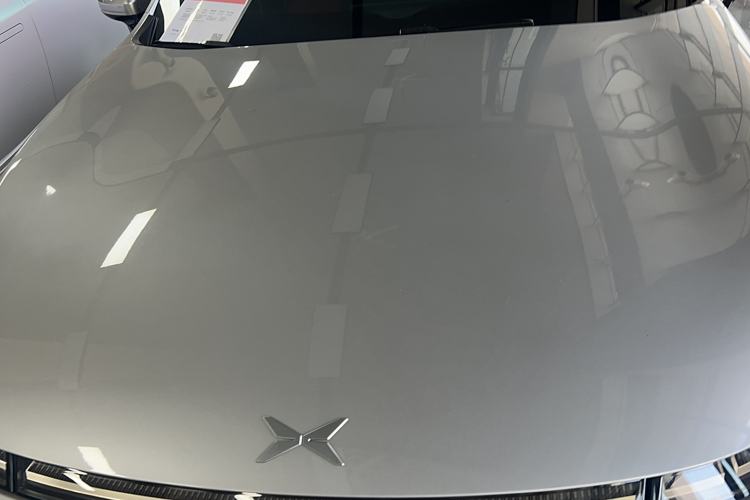 Used XPeng P7 2024 P7i 550 Max Engine Bay
