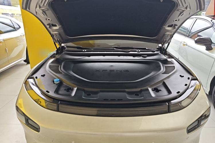 Used XPeng P7 2024 P7i 550 Pro Engine Bay