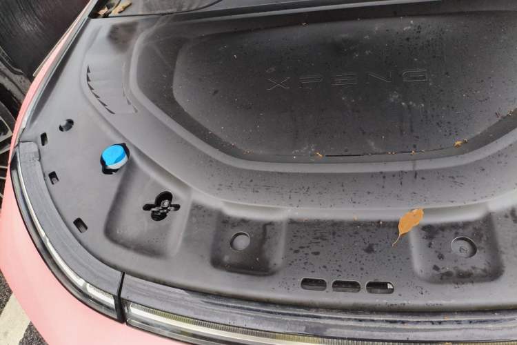 Used XPeng P7 2024 P7i 550 Pro Engine Bay Right