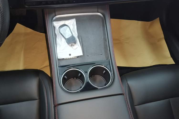 Used XPeng P7 2024 P7i 550 Pro Gear Lever