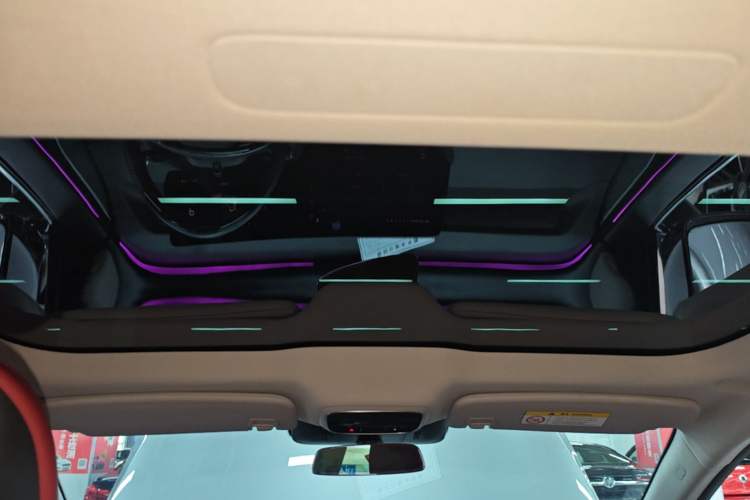 Used XPeng P7 2024 P7i 550 Max Headliner