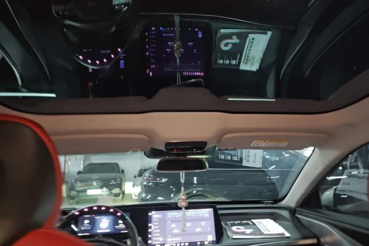 Used XPeng P7 2024 P7i 550 Max Headliner