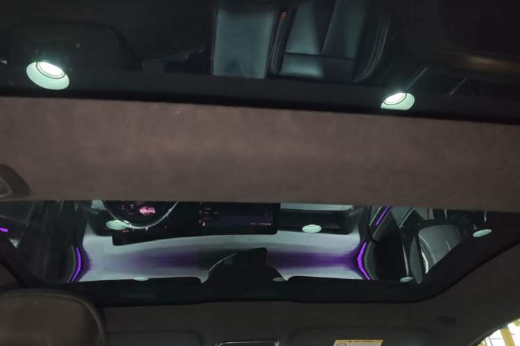 Used XPeng P7 2024 P7i 550 Pro Headliner