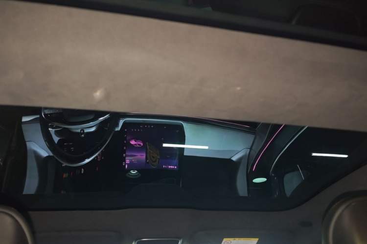 Used XPeng P7 2024 P7i 550 Pro Headliner