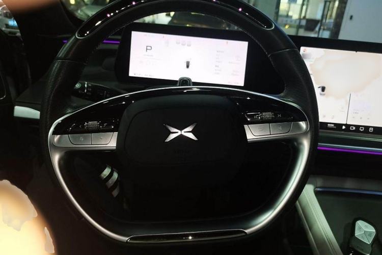 Used XPeng P7 2024 P7i 550 Max Interior 1