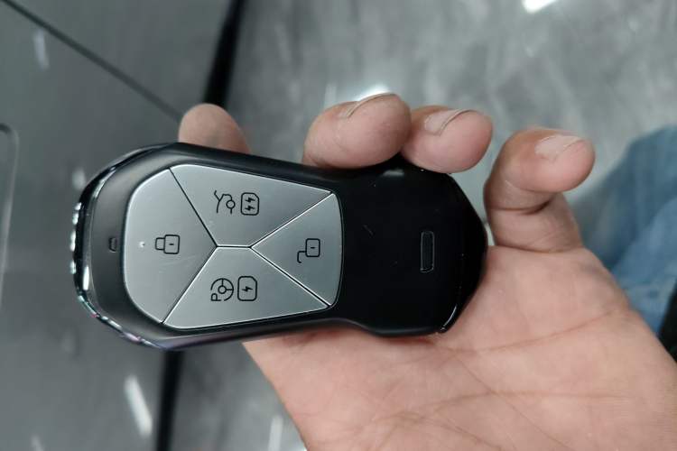 Used XPeng P7 2024 P7i 550 Pro Interior 1