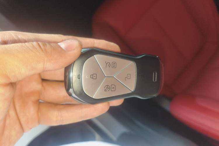Used XPeng P7 2024 P7i 550 Pro Interior 1