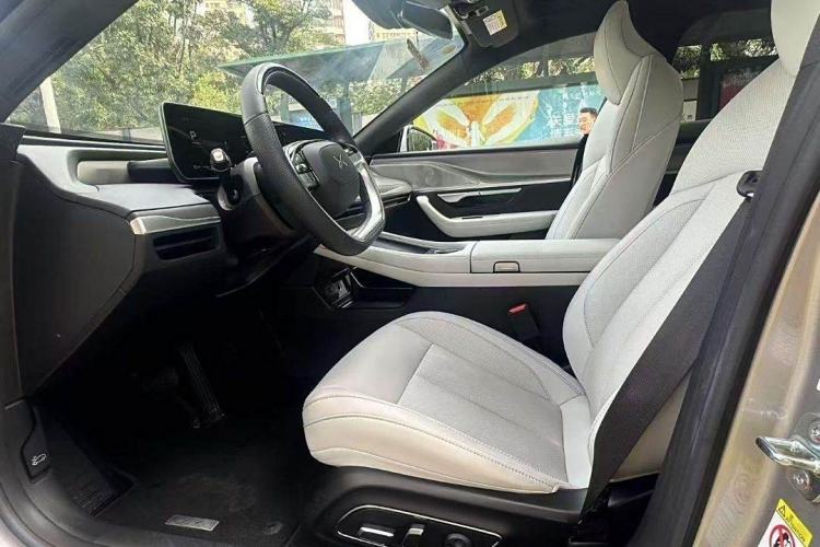Used XPeng P7 2024 P7i 550 Max Interior 3