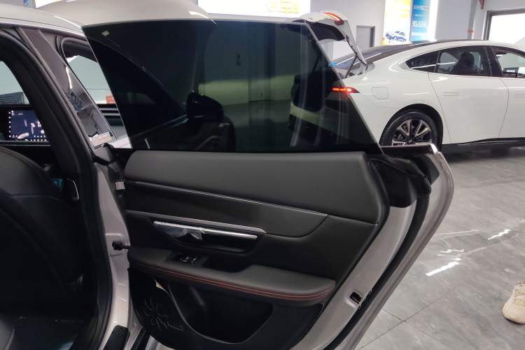 Used XPeng P7 2024 P7i 550 Pro Interior 6