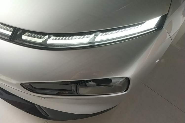 Used XPeng P7 2024 P7i 550 Pro Left Front Headlight