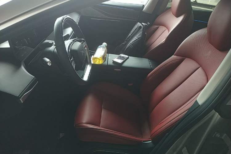 Used XPeng P7 2024 P7i 550 Pro Left Front Seat