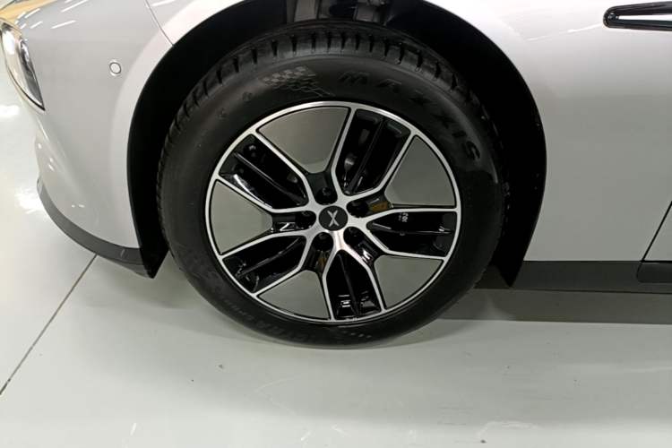 Used XPeng P7 2024 P7i 550 Pro Left Front Wheel Hub