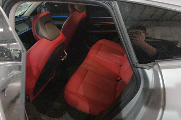 Used XPeng P7 2024 P7i 550 Pro Left Rear Seat