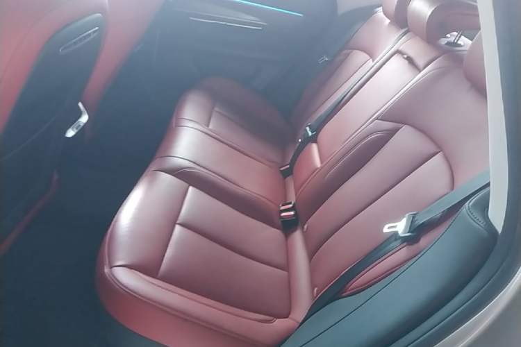 Used XPeng P7 2024 P7i 550 Pro Left Rear Seat