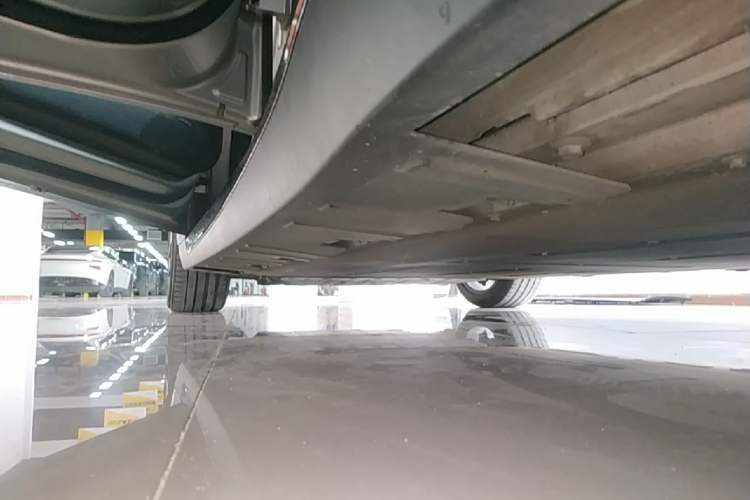 Used XPeng P7 2024 P7i 550 Pro Left Side Sill