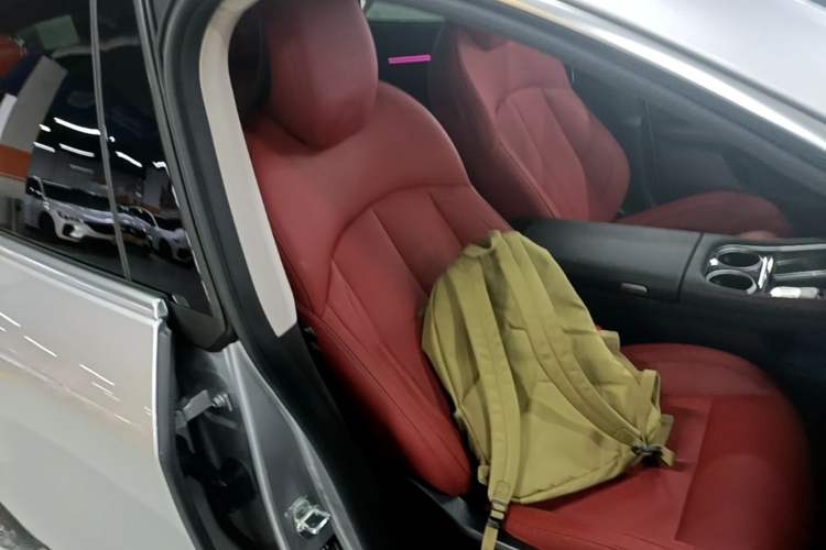 Used XPeng P7 2024 P7i 550 Pro Right Front Seat
