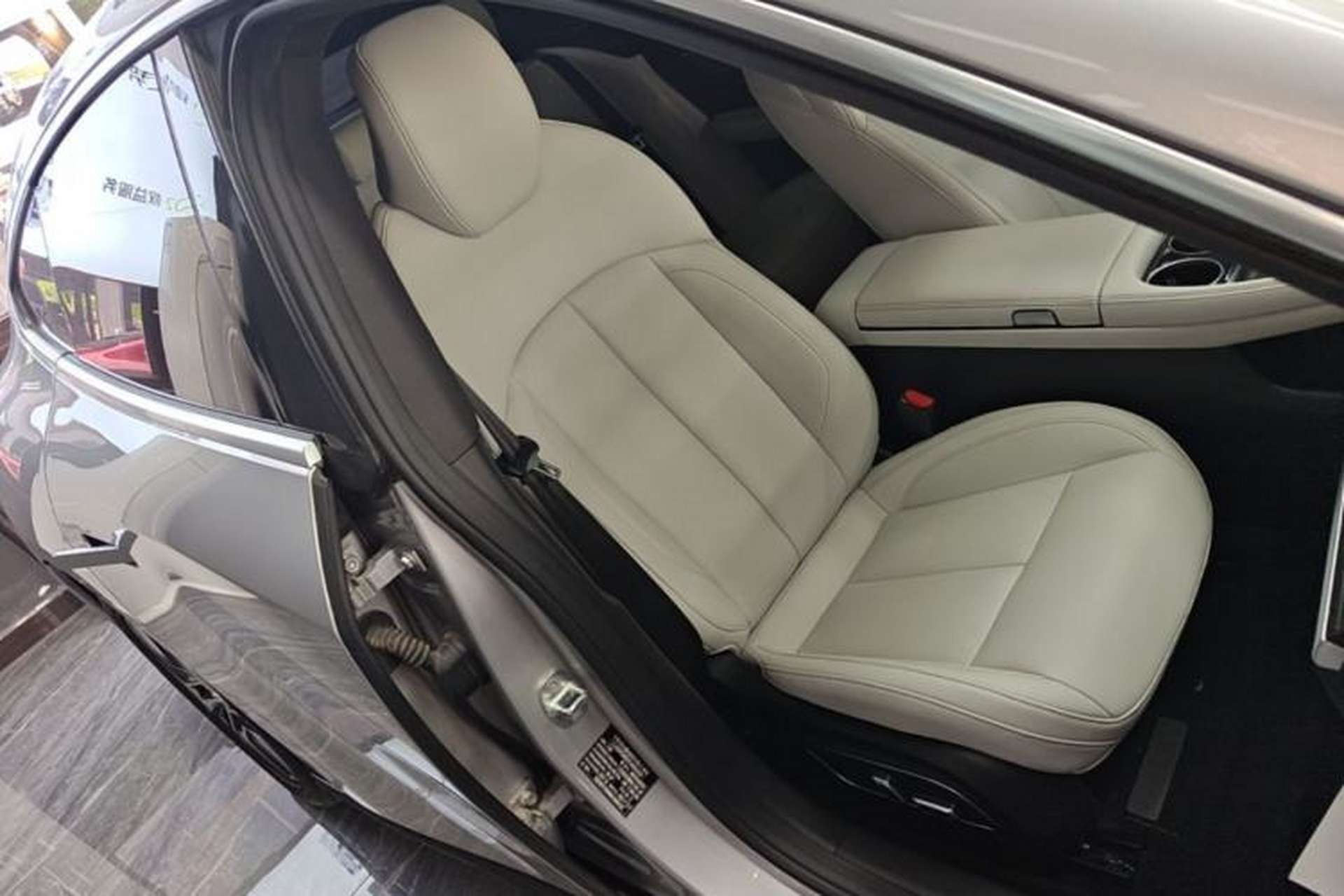 Used XPeng P7 2024 P7i 550 Pro Right Front Seat