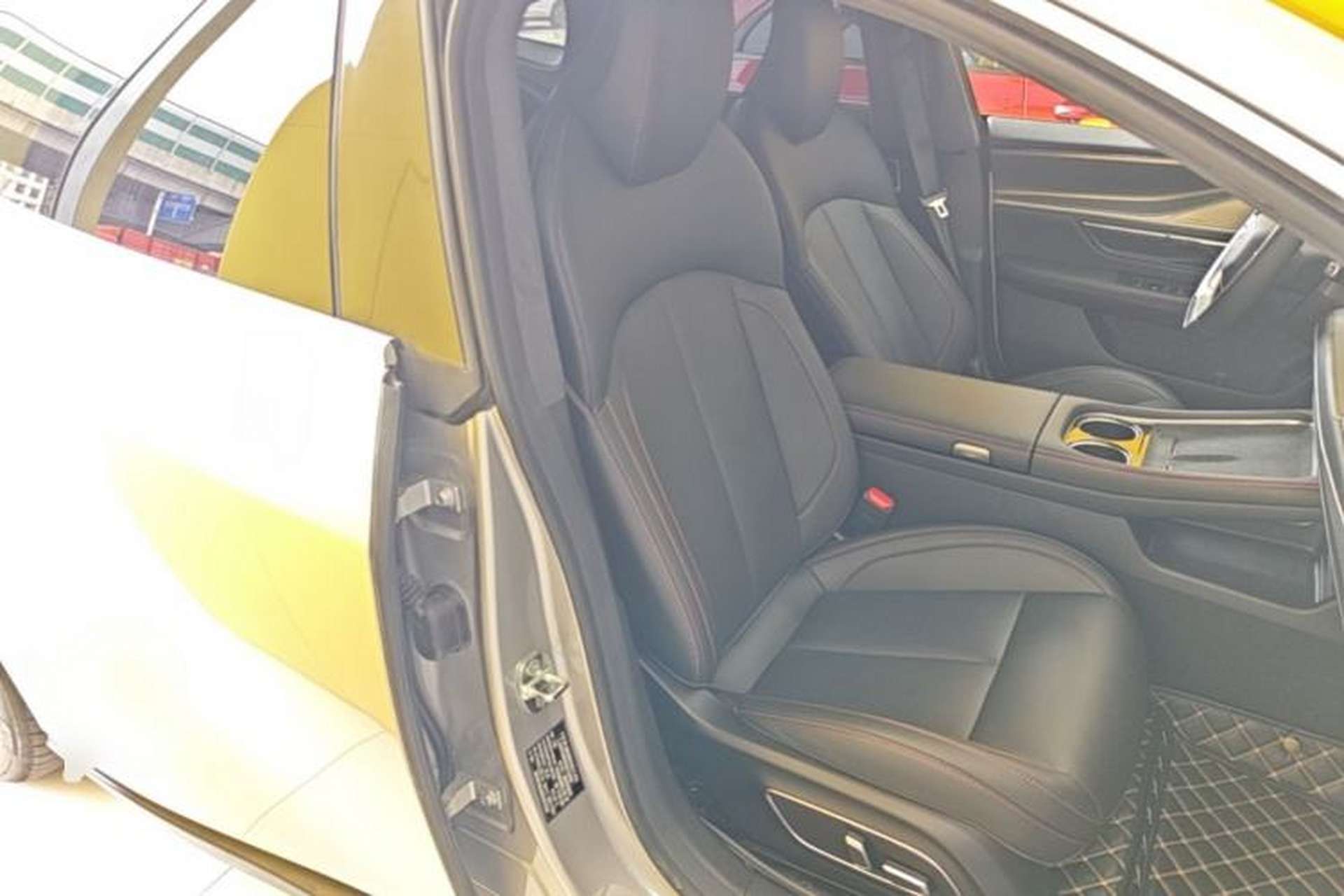 Used XPeng P7 2024 P7i 550 Pro Right Front Seat