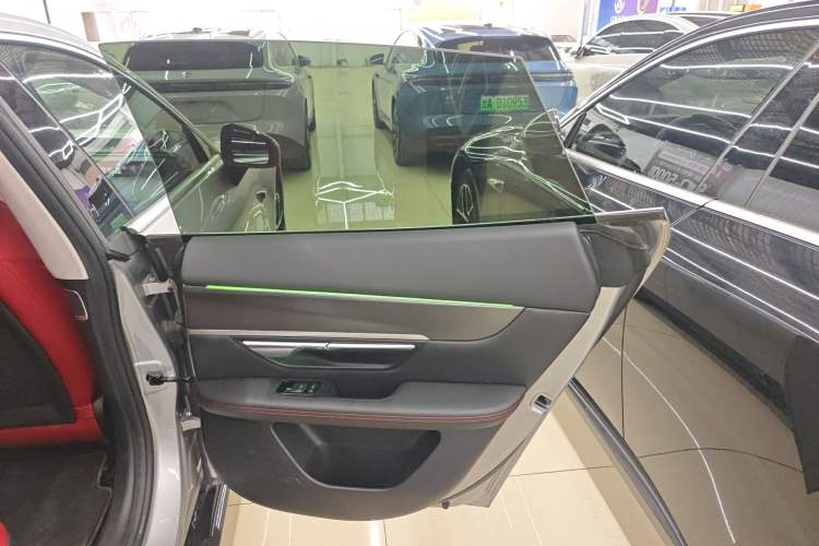 Used XPeng P7 2024 P7i 550 Max Right Rear Door Interior