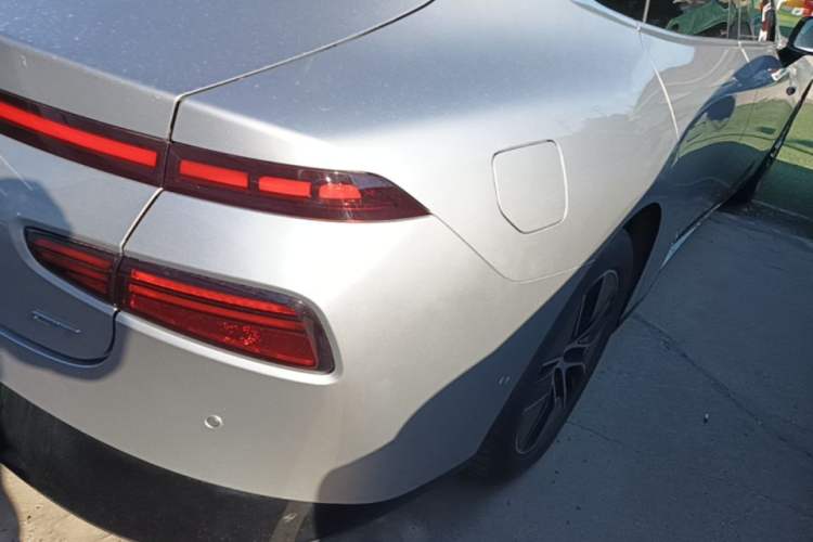 Used XPeng P7 2024 P7i 550 Max Right Rear Taillight