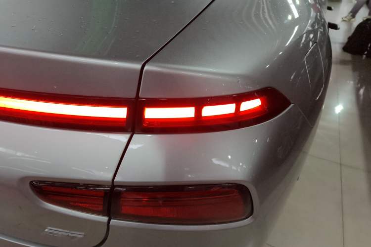 Used XPeng P7 2024 P7i 550 Pro Right Rear Taillight