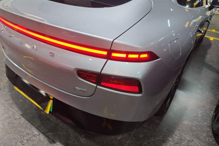 Used XPeng P7 2024 P7i 550 Pro Right Rear Taillight