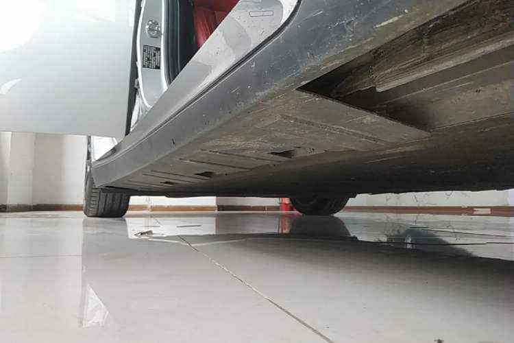 Used XPeng P7 2024 P7i 550 Pro Right Side Sill