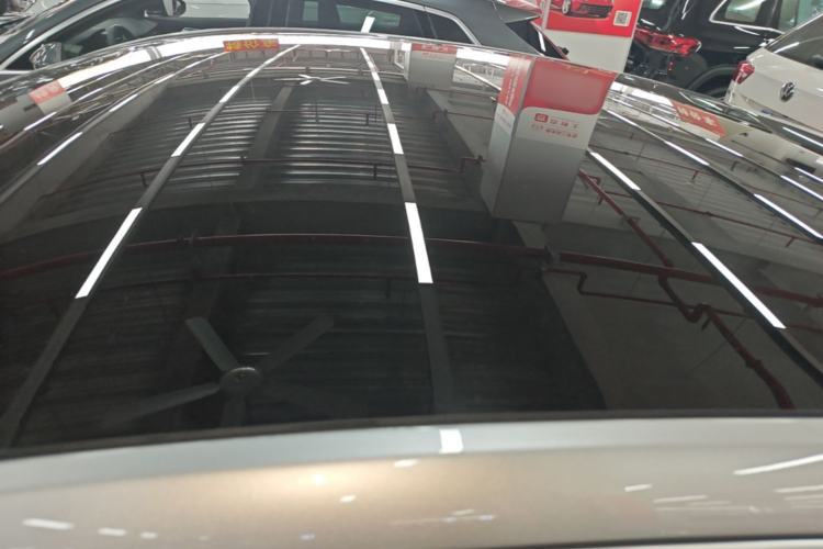 Used XPeng P7 2024 P7i 550 Max Roof