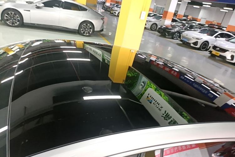 Used XPeng P7 2024 P7i 550 Pro Roof