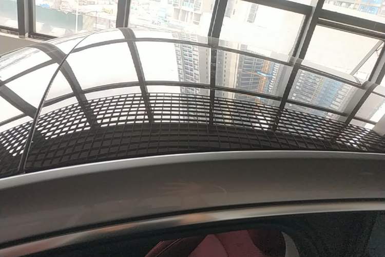 Used XPeng P7 2024 P7i 550 Pro Roof