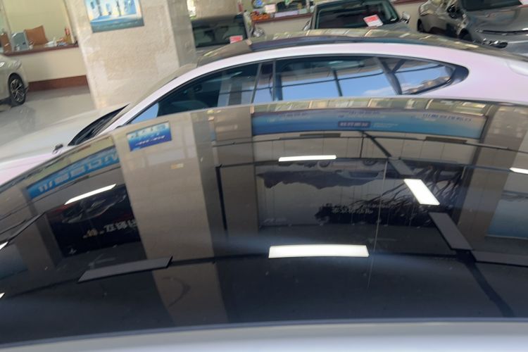 Used XPeng P7 2024 P7i 550 Max Roof