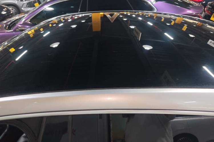 Used XPeng P7 2024 P7i 550 Pro Roof