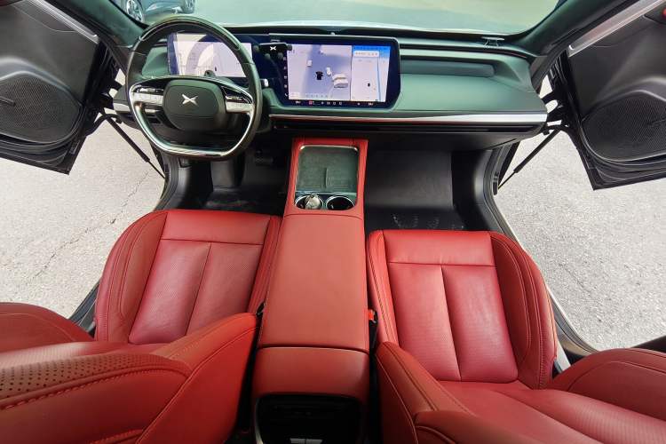 Used XPeng P7 2024 P7i 702 Max Pengyi Edition Interior 4
