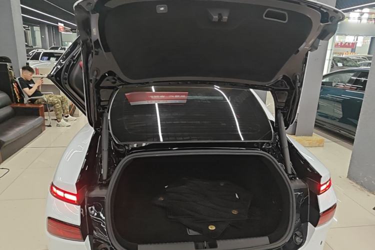 Used XPeng P7 2024 P7i 702 Max Pengyi Edition Trunk