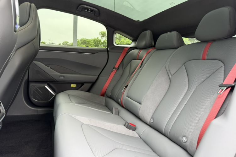Used XPeng P7 2025 Model 702 Max Interior 1