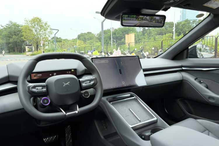 Used XPeng P7 2025 Model 702 Max Interior 9