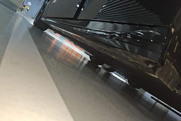 Used XPeng P7 2025 Model 702 Max Left Side Sill