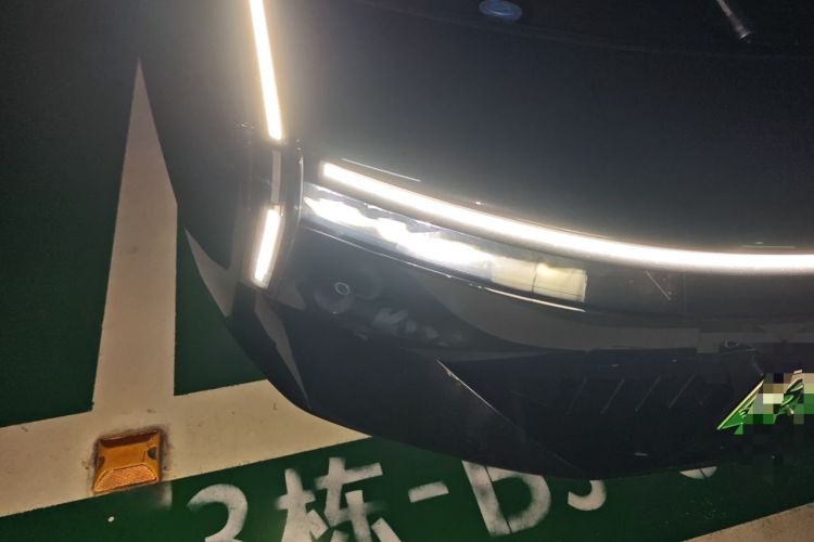 Used XPeng P7 2025 Model 702 Max Right Front Headlight