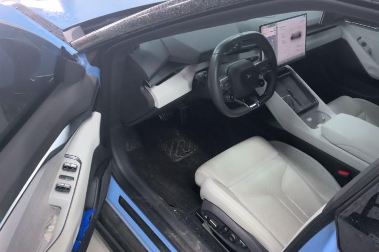 Used XPeng P7 2025 Model—702 Long Range Ultra Driver Seat