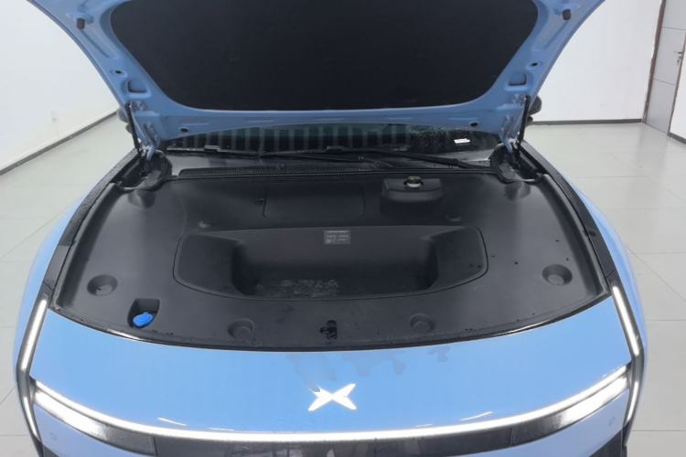 Used XPeng P7 2025 Model—702 Long Range Ultra Engine Bay