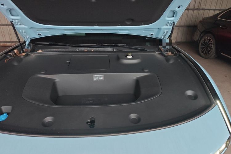 Used XPeng P7 2025 Model—702 Long Range Ultra Engine Bay Left