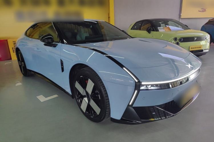 Used XPeng P7 2025 Model—750 All-Wheel-Drive High-Performance Ultra Exterior 1